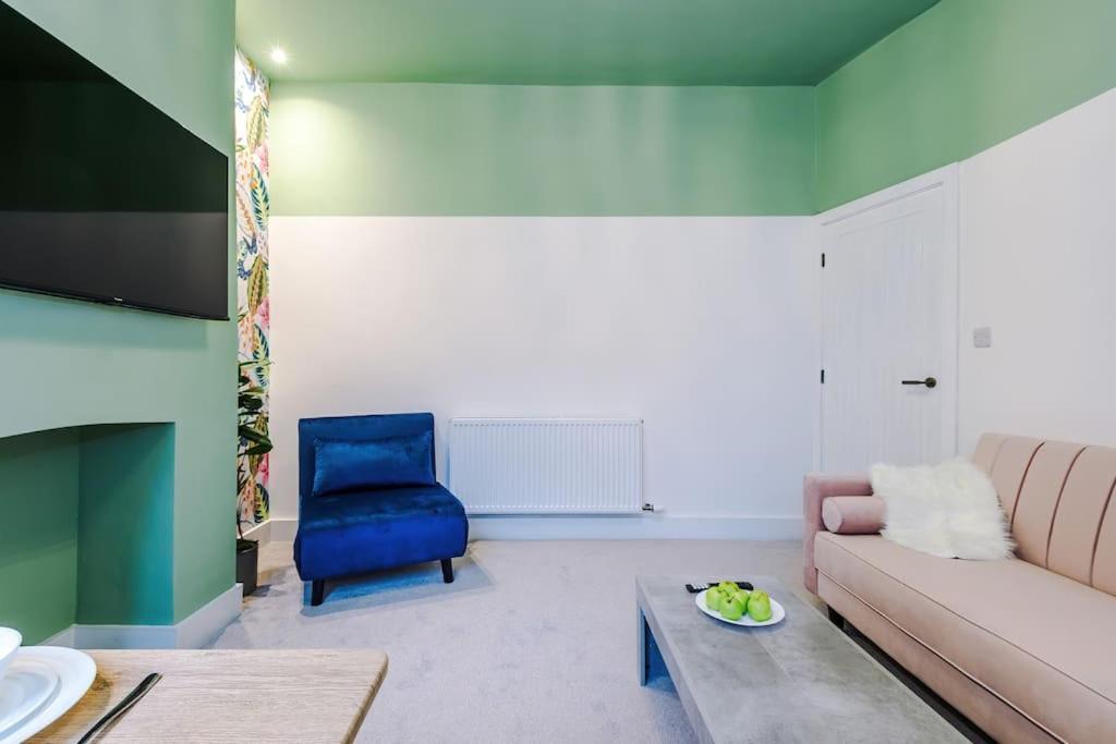 5 Bed Salford Sanctuary Retreat Villa Manchester Eksteriør bilde