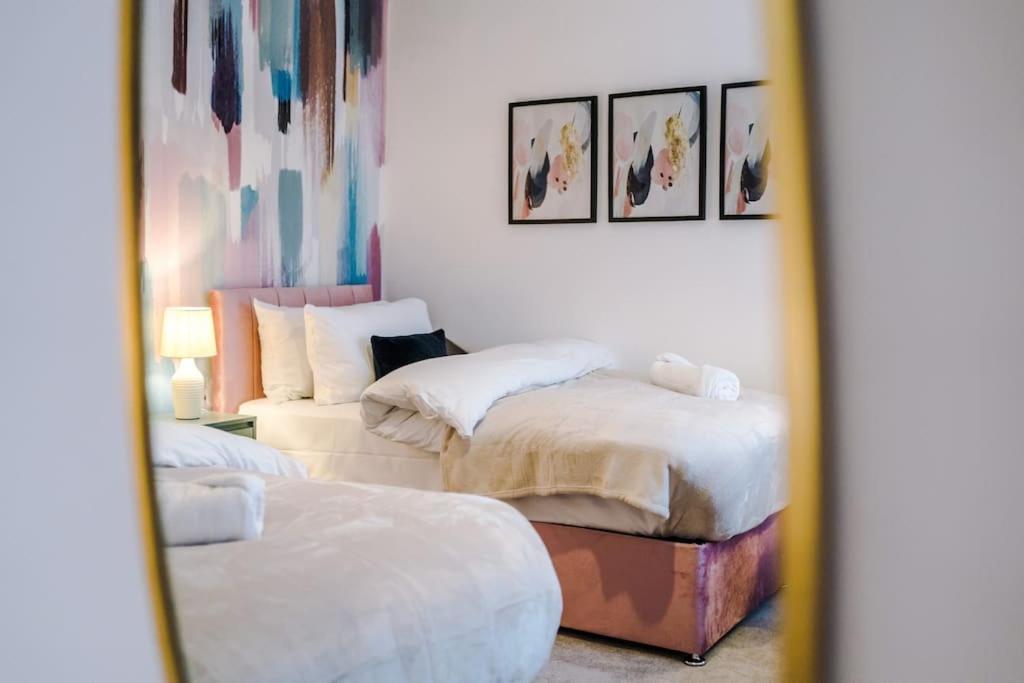5 Bed Salford Sanctuary Retreat Villa Manchester Eksteriør bilde