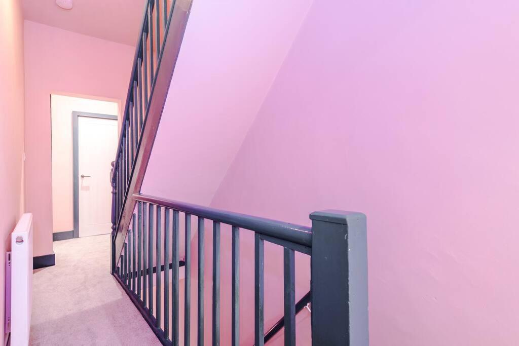 5 Bed Salford Sanctuary Retreat Villa Manchester Eksteriør bilde