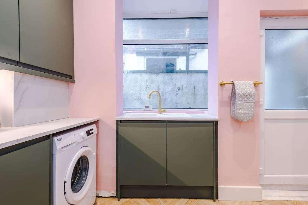 5 Bed Salford Sanctuary Retreat Villa Manchester Eksteriør bilde