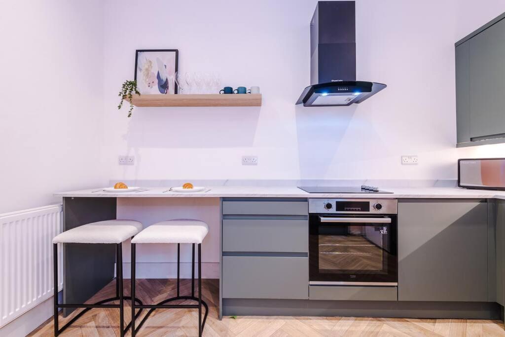 5 Bed Salford Sanctuary Retreat Villa Manchester Eksteriør bilde