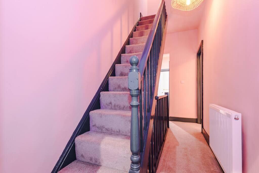 5 Bed Salford Sanctuary Retreat Villa Manchester Eksteriør bilde